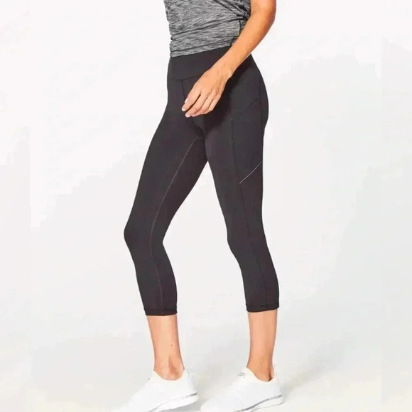 lululemon athletica Pants - Lululemon Speed Up Crop Legging 21”